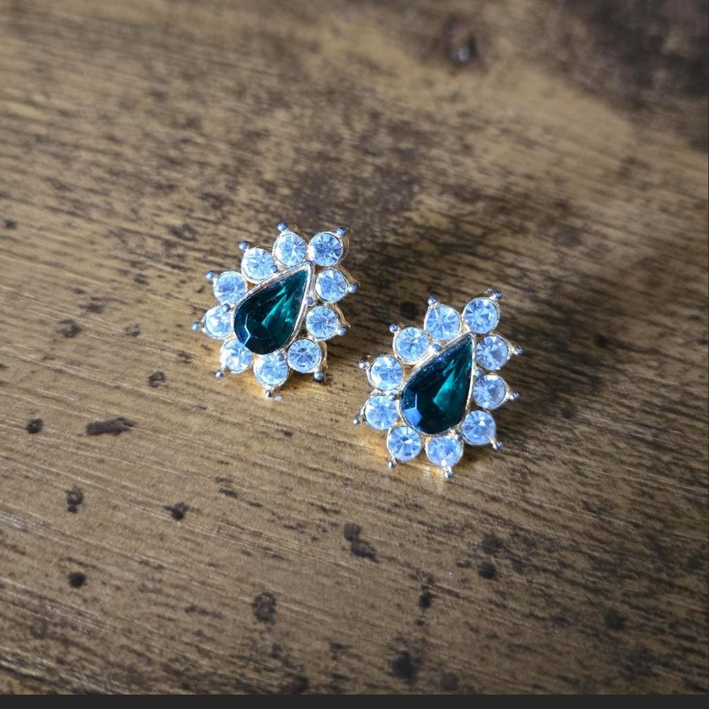 Teardrop Earrings with Green and Gold Accents